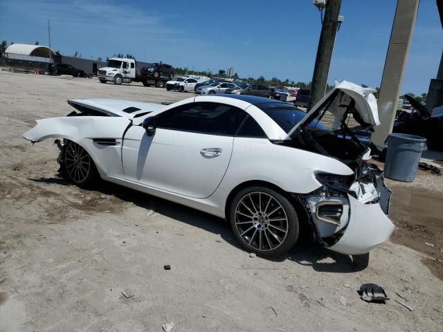 Image 2 of 2019 MERCEDES-BENZ SLC 300 2019 with VIN WDDPK3JA6KF160424