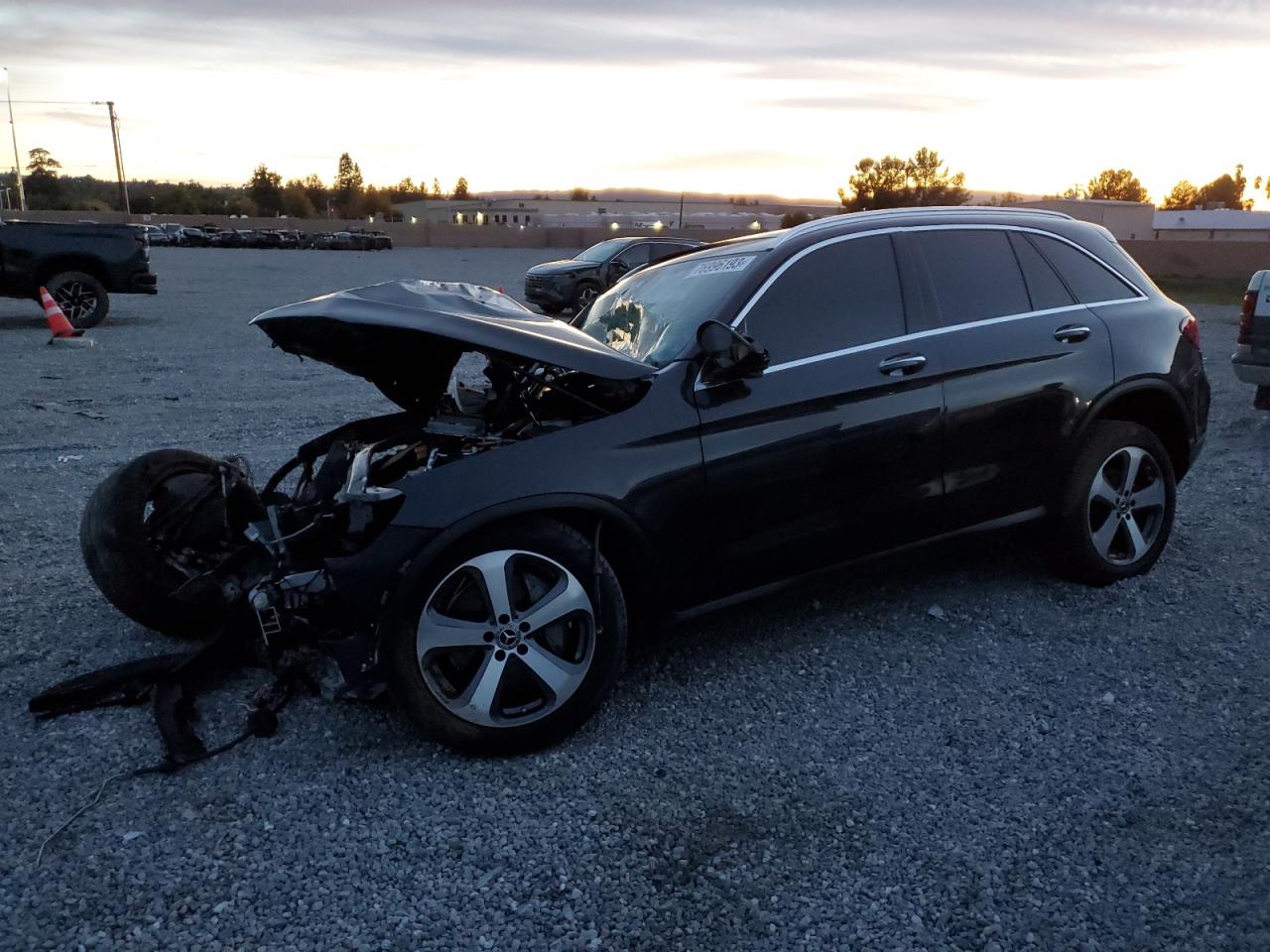 Obraz 1 z 2020 MERCEDES-BENZ GLC 300 4MATIC 2020 z VIN W1N0G8EB5LF856800