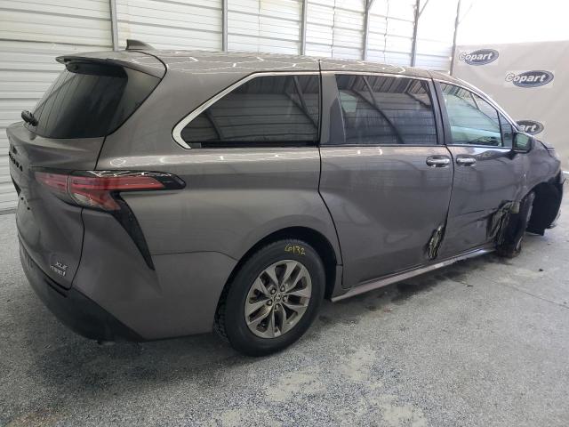 Image 3 of 2021 TOYOTA SIENNA XLE 2021 with VIN 5TDYRKEC5MS030301