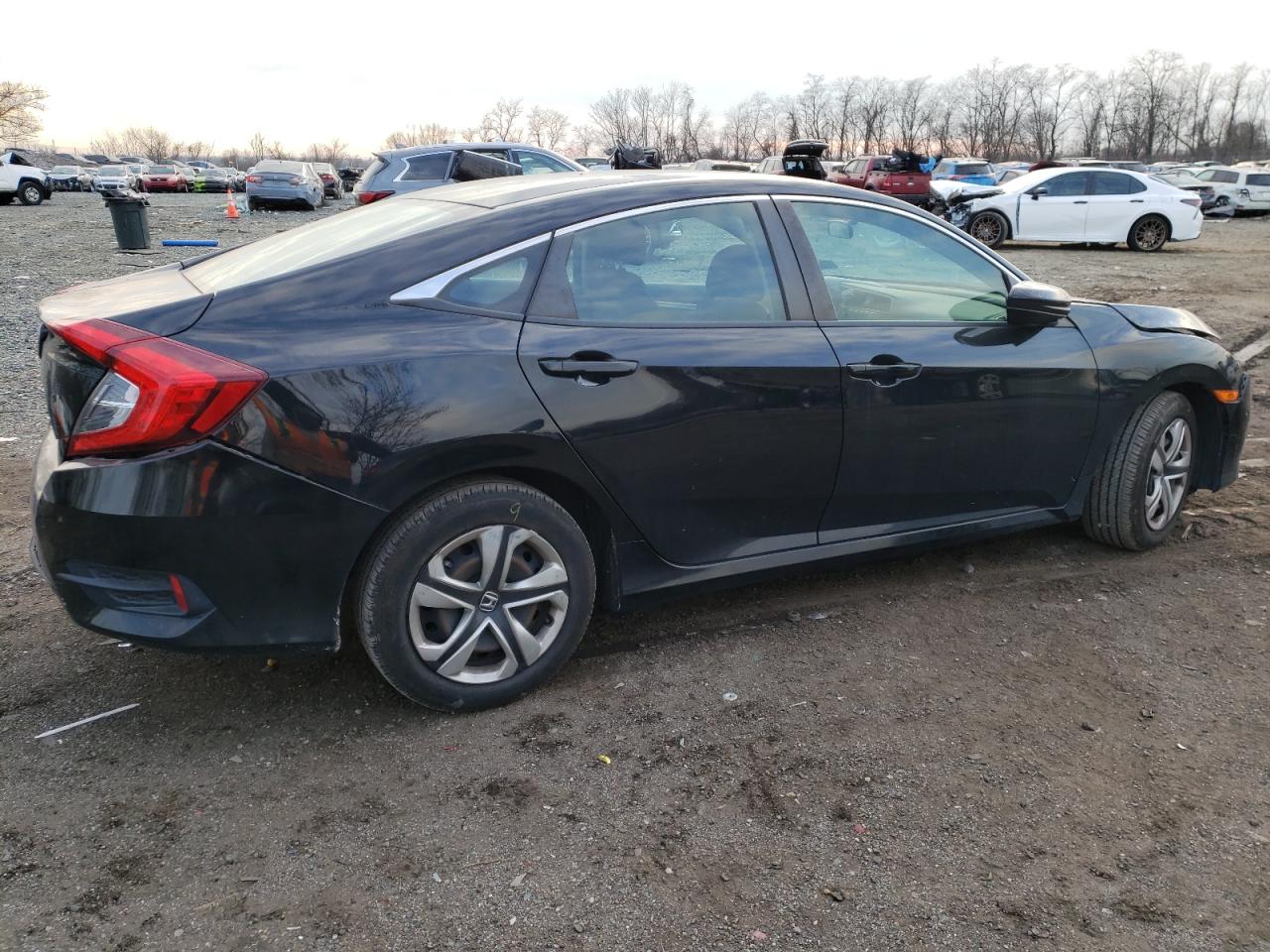 Obraz 3 z 2017 HONDA CIVIC LX 2017 z VIN 19XFC2F59HE215394