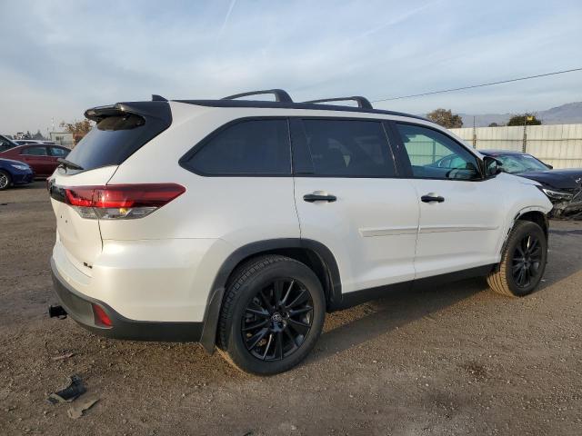 Изображение 3 2019 TOYOTA HIGHLANDER SE 2019 с VIN 5TDJZRFH4KS967268