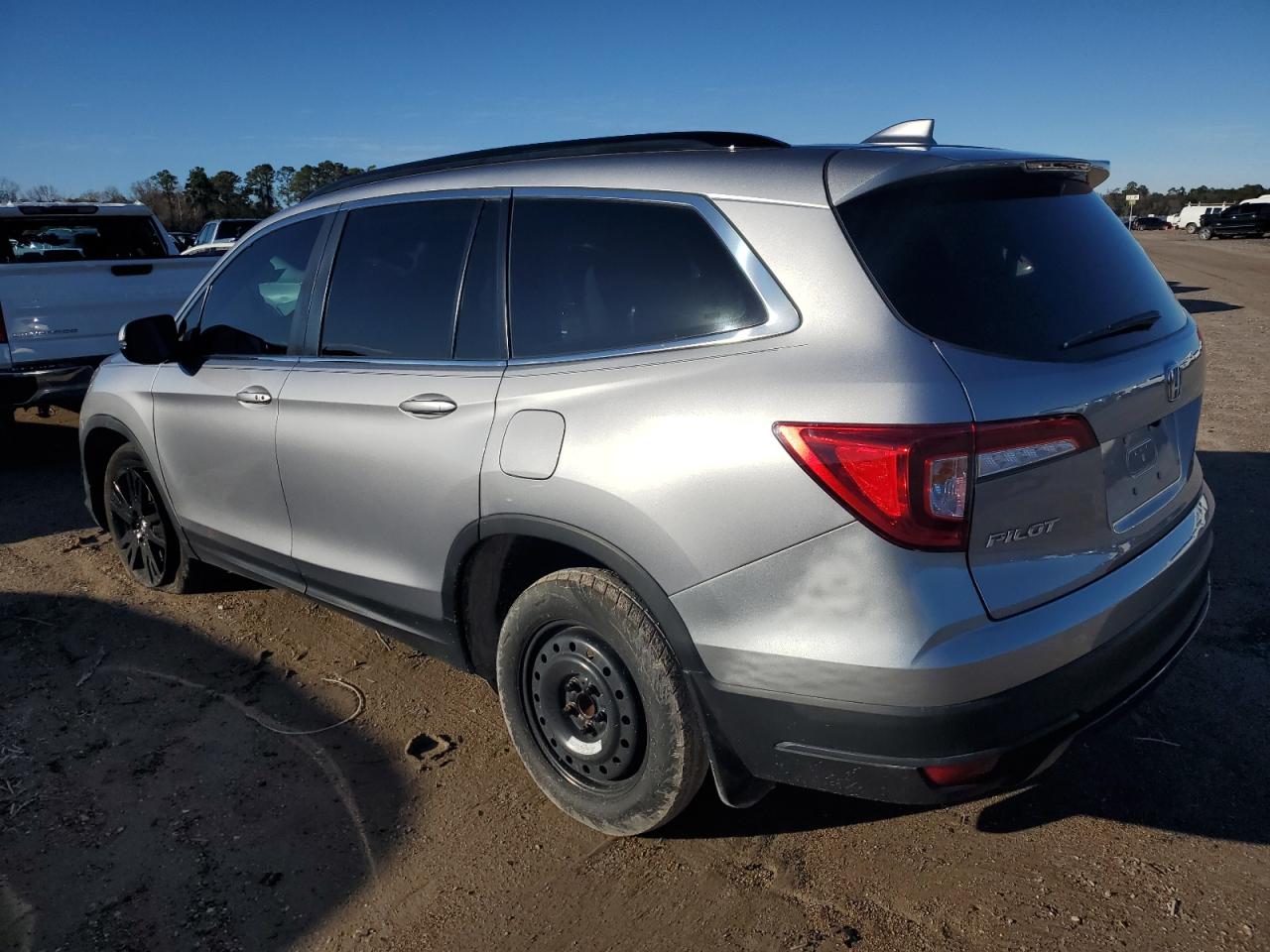 Image 2 of 2022 HONDA PILOT SE 2022 with VIN 5FNYF5H23NB034818