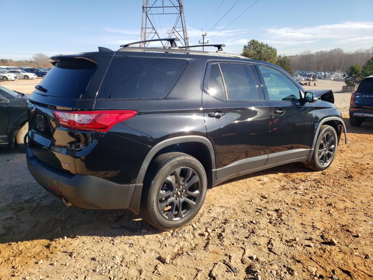Image 3 of 2021 CHEVROLET TRAVERSE RS 2021 with VIN 1GNEVJKWXMJ188399