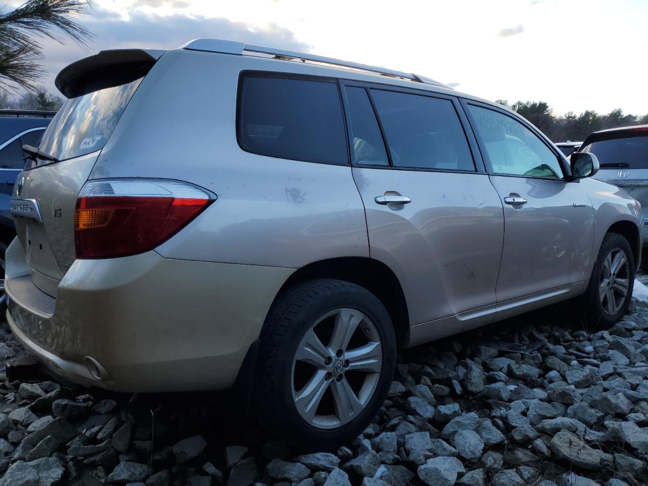 Image 3 of 2008 TOYOTA HIGHLANDER LIMITED 2008 with VIN JTEES42A382056507
