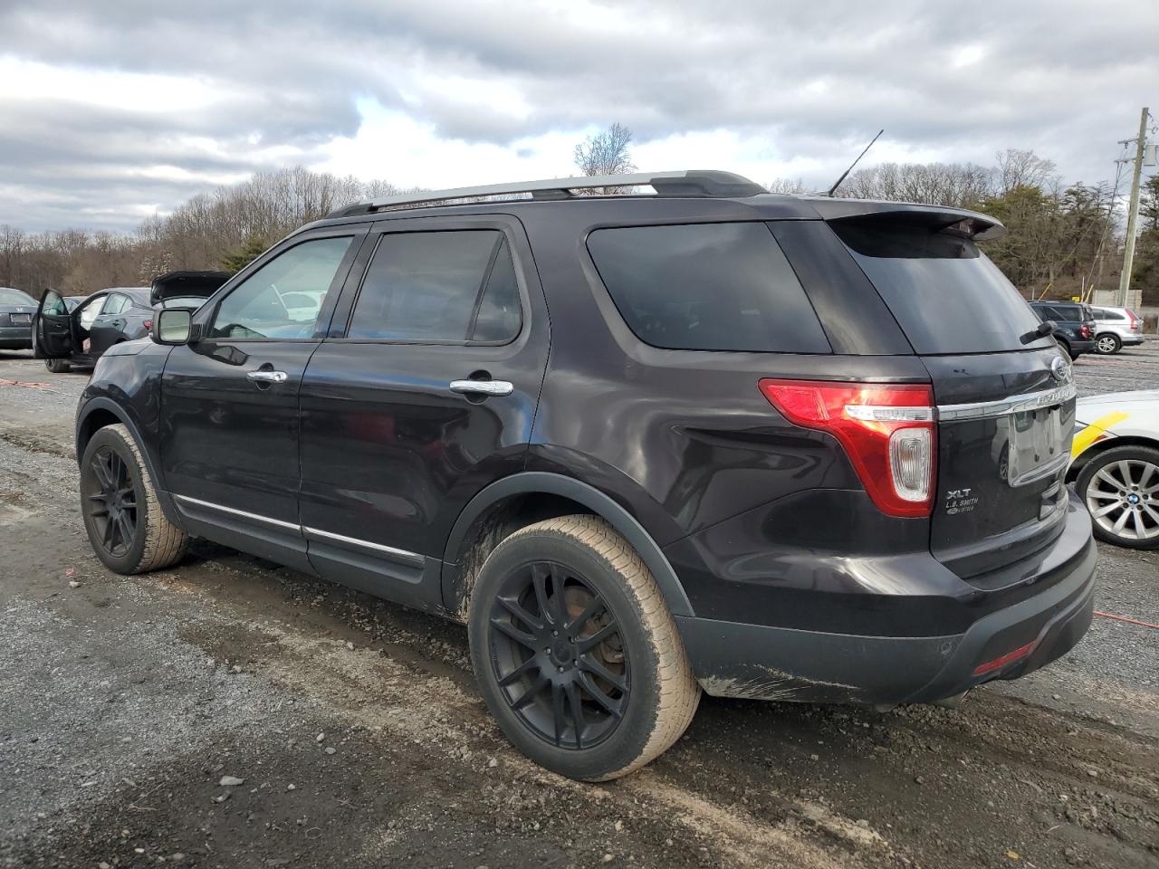 Image 2 of 2013 FORD EXPLORER XLT 2013 with VIN 1FM5K8D89DGA06192