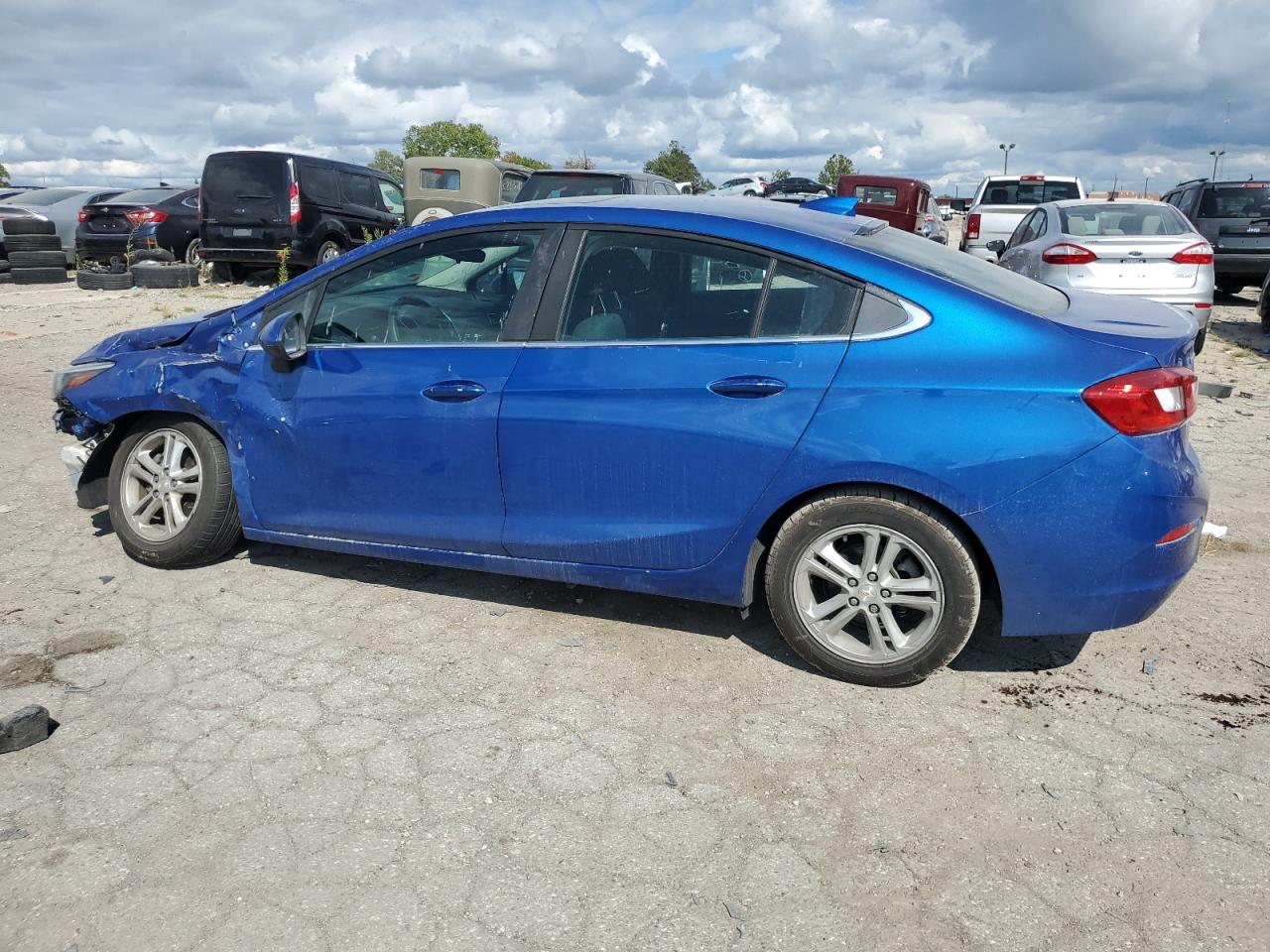 Obraz 2 z 2018 CHEVROLET CRUZE LT 2018 z VIN 1G1BE5SM8J7160703