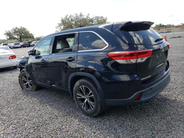 Image 2 of 2018 TOYOTA HIGHLANDER LE 2018 with VIN 5TDBZRFH8JS814217
