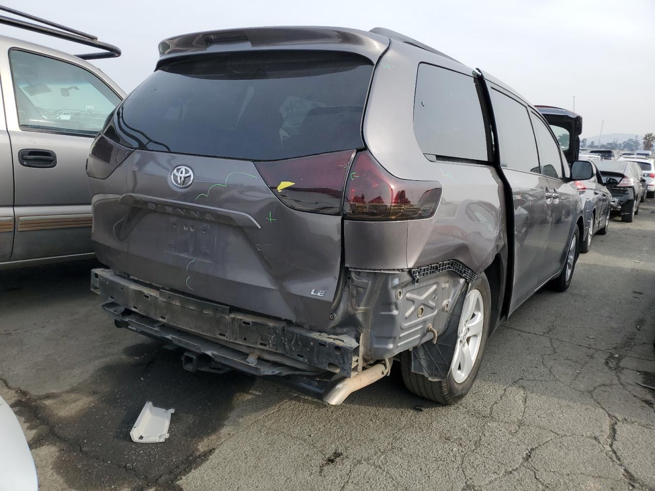 Image 3 of 2014 TOYOTA SIENNA LE 2014 with VIN 5TDKK3DC7ES425096