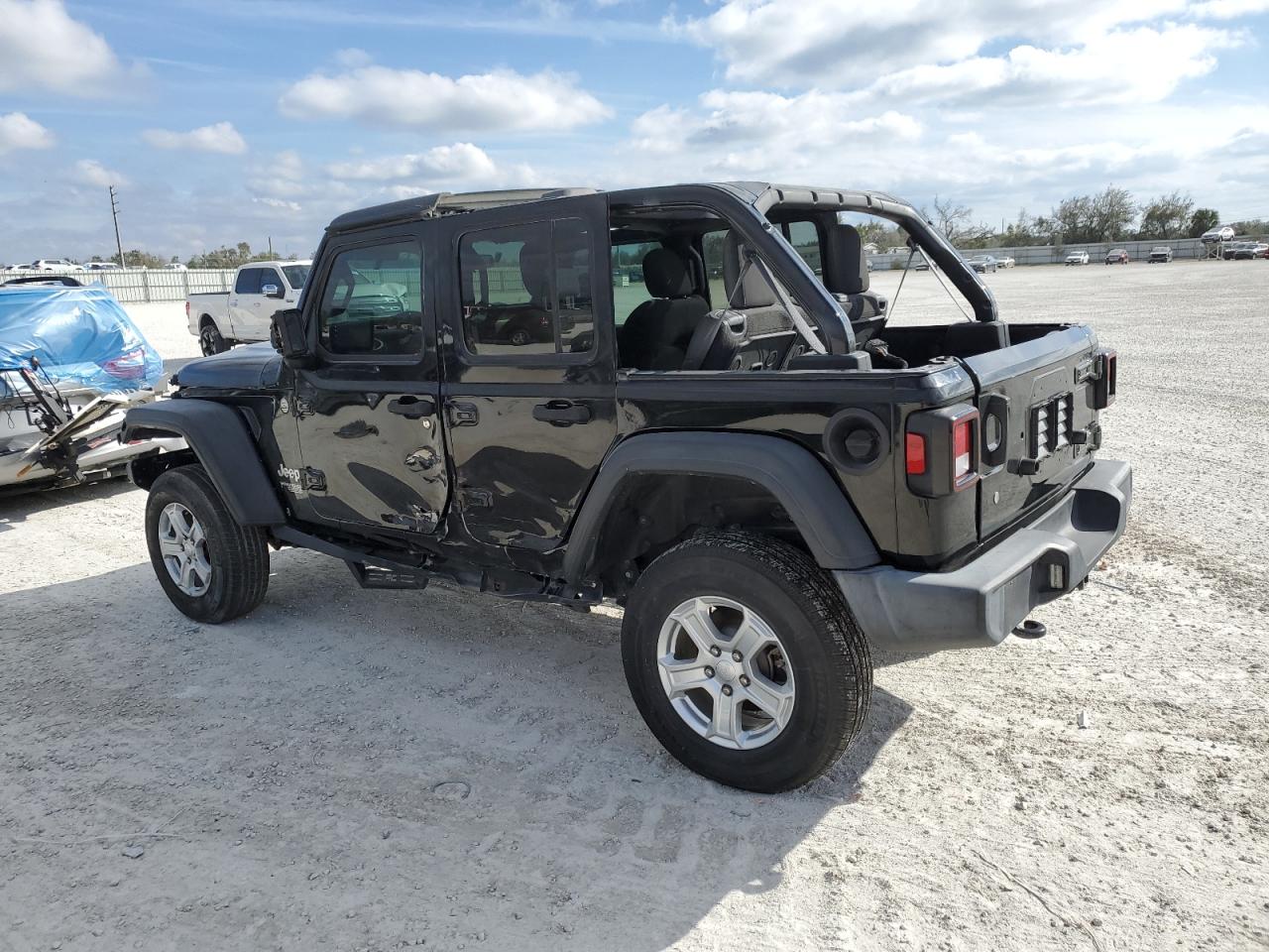 Image 2 of 2018 JEEP WRANGLER UNLIMITED SPORT 2018 with VIN 1C4HJXDG0JW129063