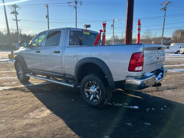 Obraz 3 z 2016 RAM 2500 ST 2016 z VIN 3C6UR5CJ6GG298964