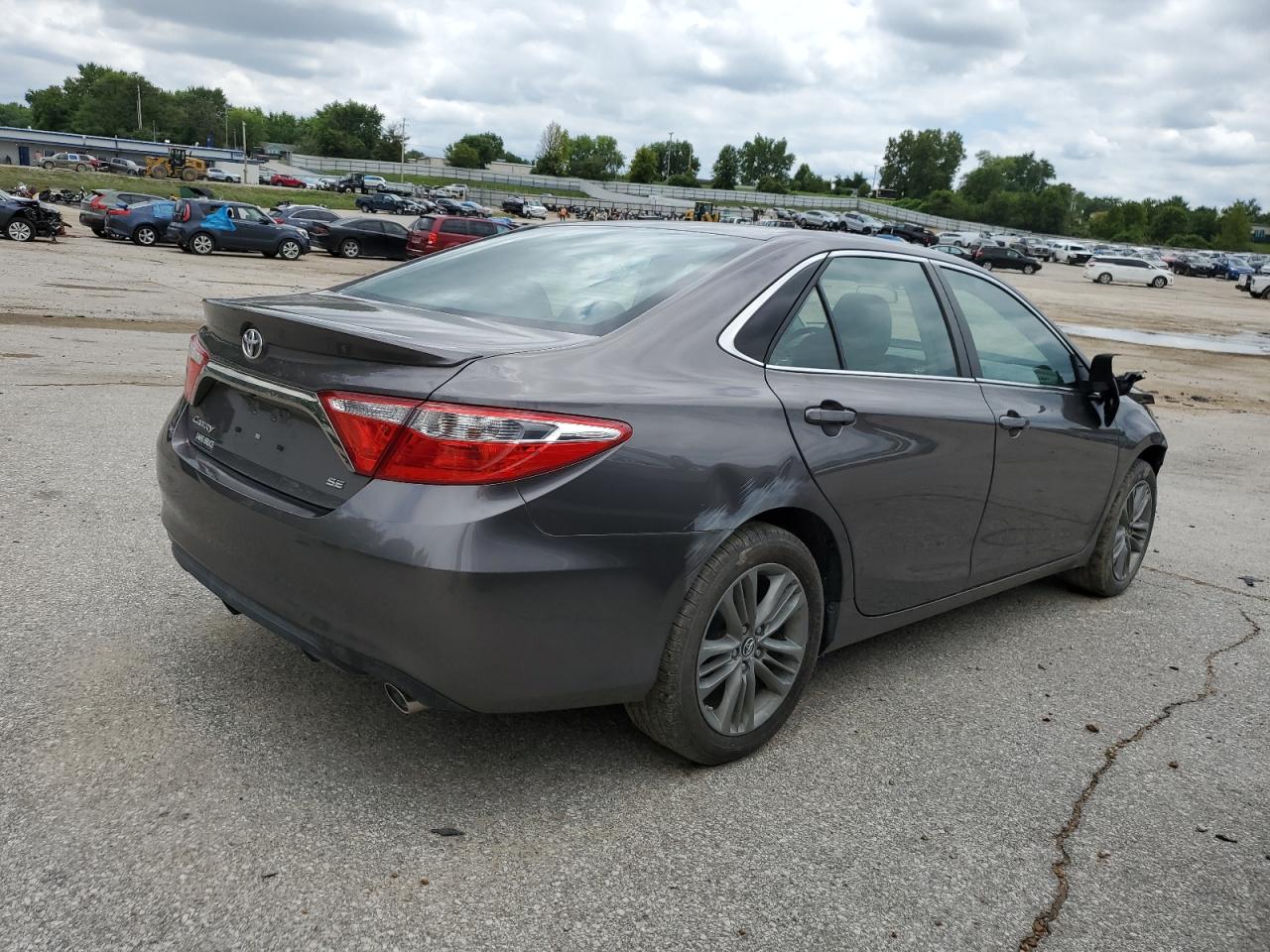 Obraz 3 z 2017 TOYOTA CAMRY LE 2017 z VIN 4T1BF1FK7HU617188