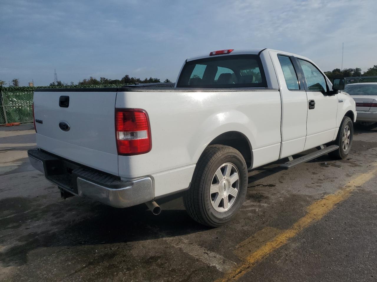 Image 3 of 2004 FORD F150  2004 with VIN 1FTRX12W74NA38585