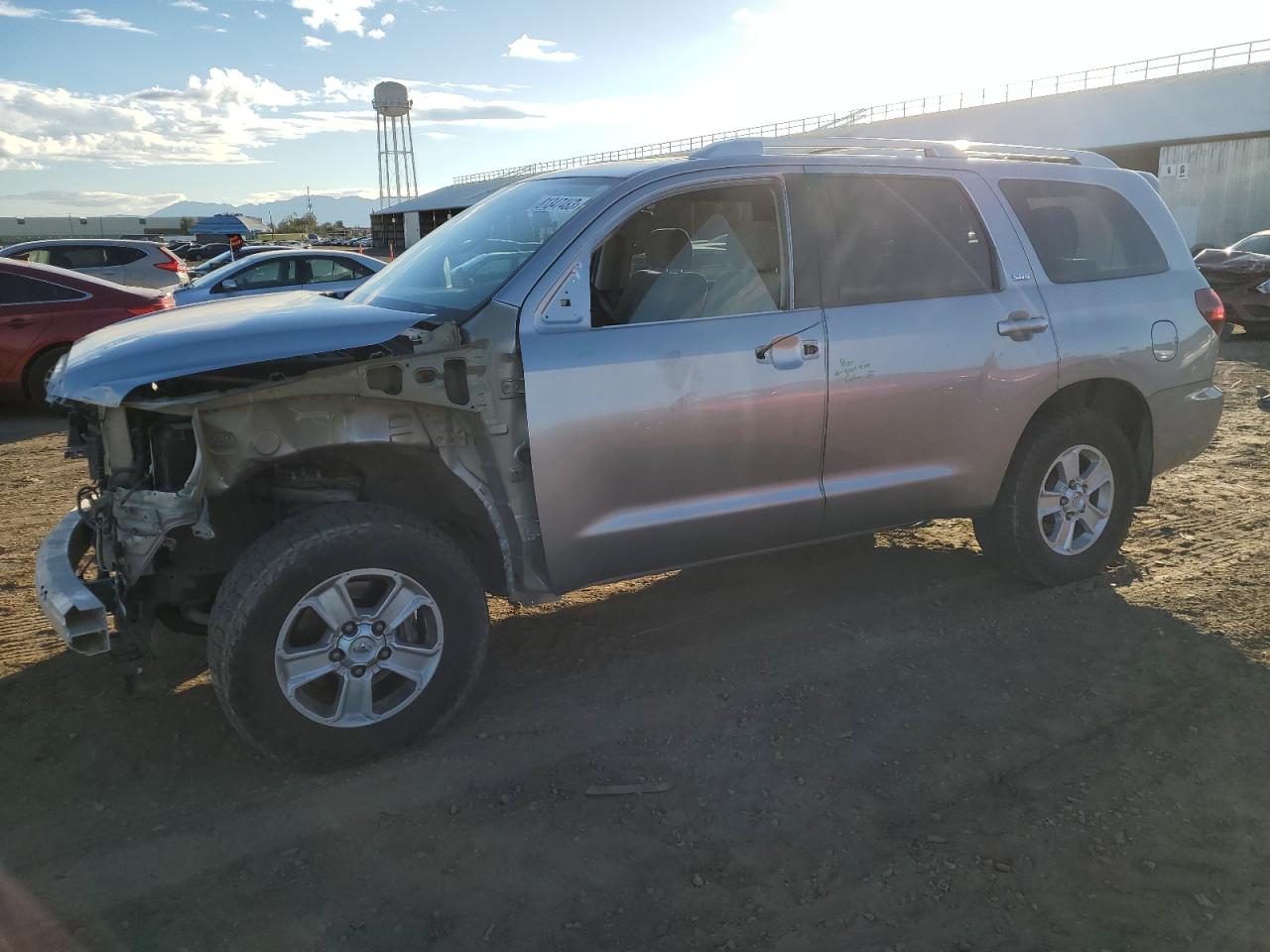 Image 1 of 2018 TOYOTA SEQUOIA SR5 2018 with VIN 5TDBY5G11JS159900