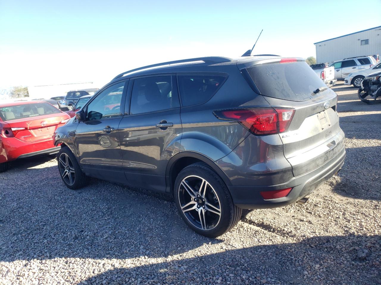 Obraz 2 z 2019 FORD ESCAPE SEL 2019 z VIN 1FMCU0HD1KUC27892