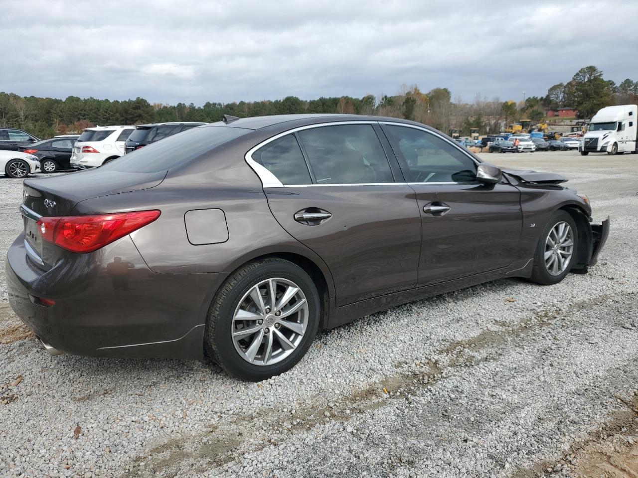 Obraz 3 z 2015 INFINITI Q50 BASE 2015 z VIN JN1BV7AP9FM343098