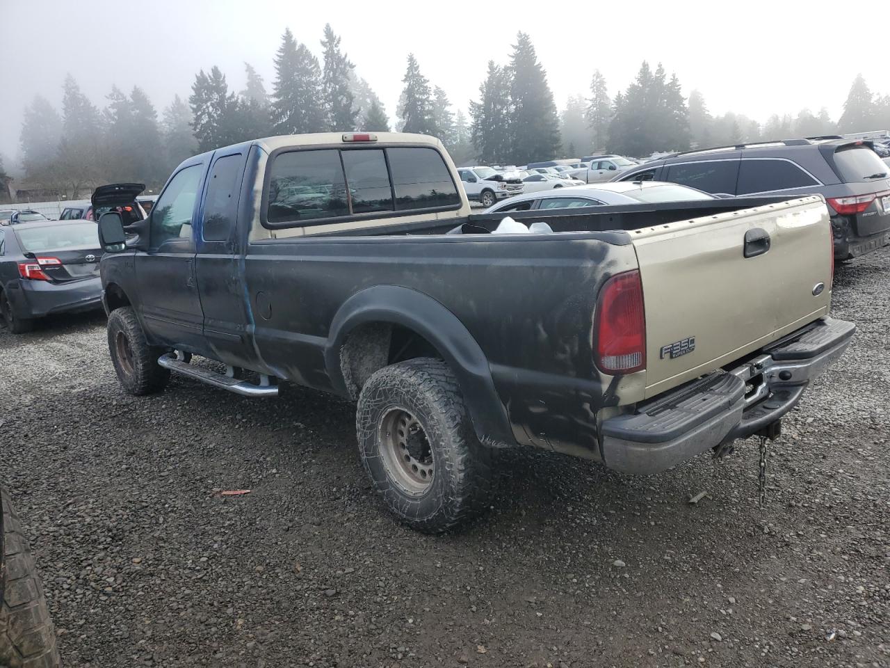 Image 2 of 2001 FORD F250 SUPER DUTY 2001 with VIN 1FTNX21F61EB20471