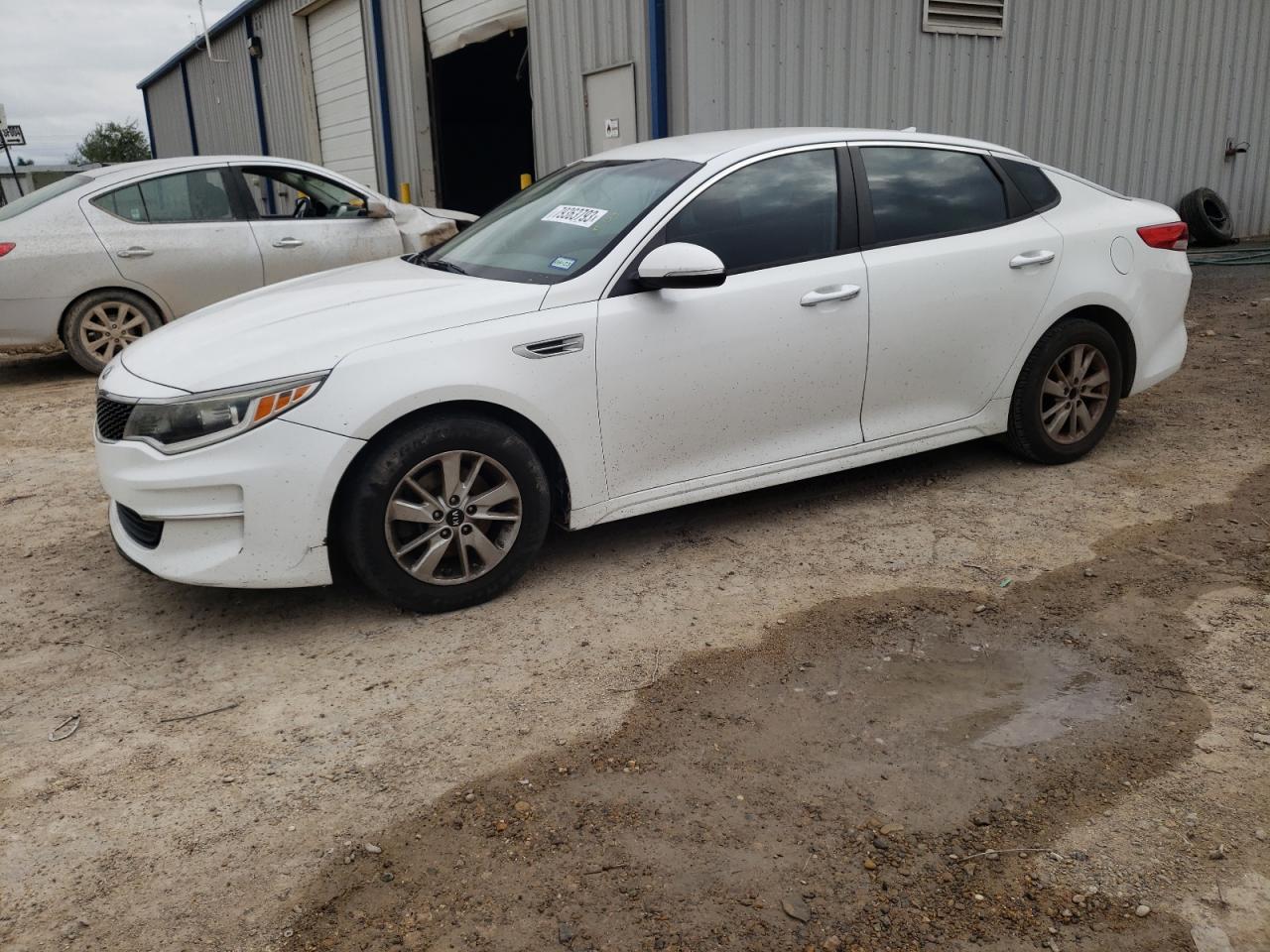 Изображение 1 2016 KIA OPTIMA LX 2016 с VIN 5XXGT4L32GG054671