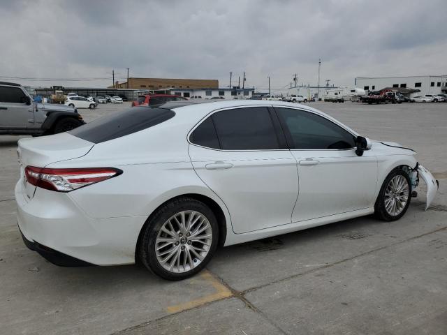 Obraz 3 z 2020 TOYOTA CAMRY XLE 2020 z VIN 4T1FZ1AK7LU036833