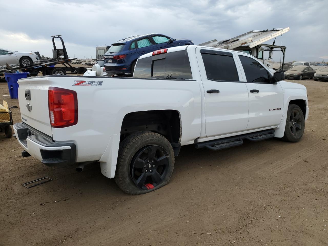 Image 3 of 2017 CHEVROLET SILVERADO K1500 LTZ 2017 with VIN 3GCUKSEC4HG421401