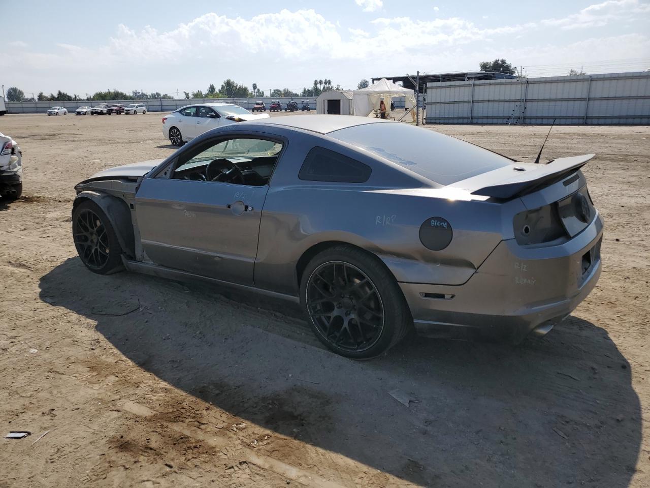 Image 2 of Ford Mustang 2014 with VIN 1ZVBP8AM1E5296447