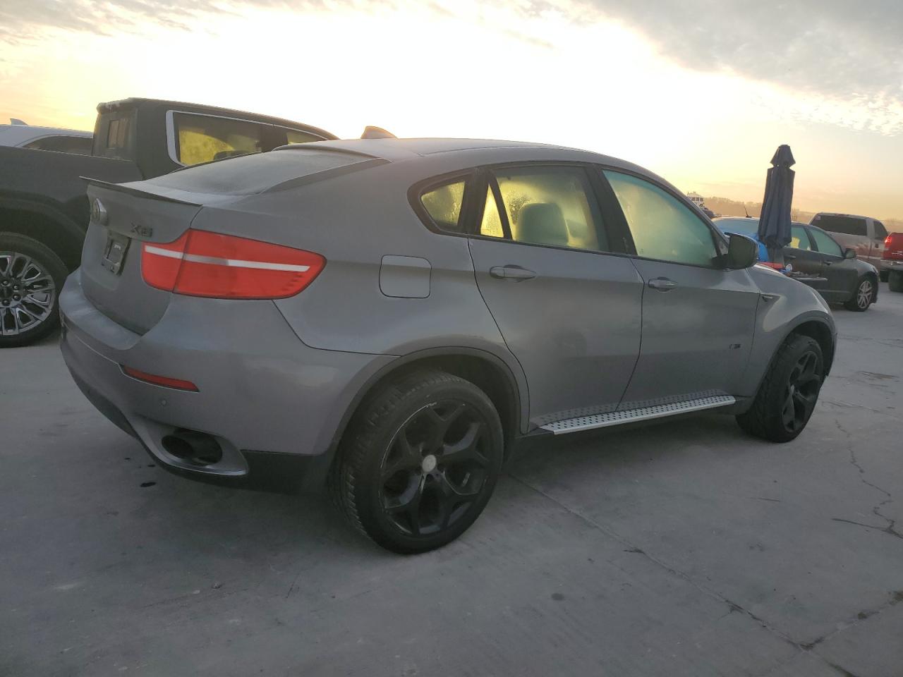 Изображение 3 2011 BMW X6 XDRIVE35I 2011 с VIN 5UXFG2C53BLX08056