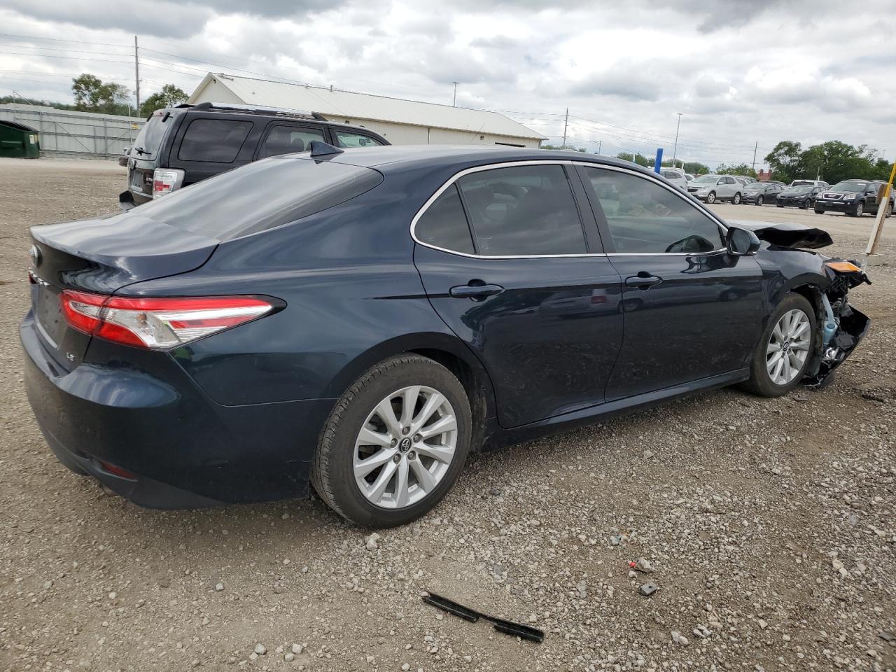 Изображение 3 2020 TOYOTA CAMRY LE 2020 с VIN 4T1L11AK0LU910935