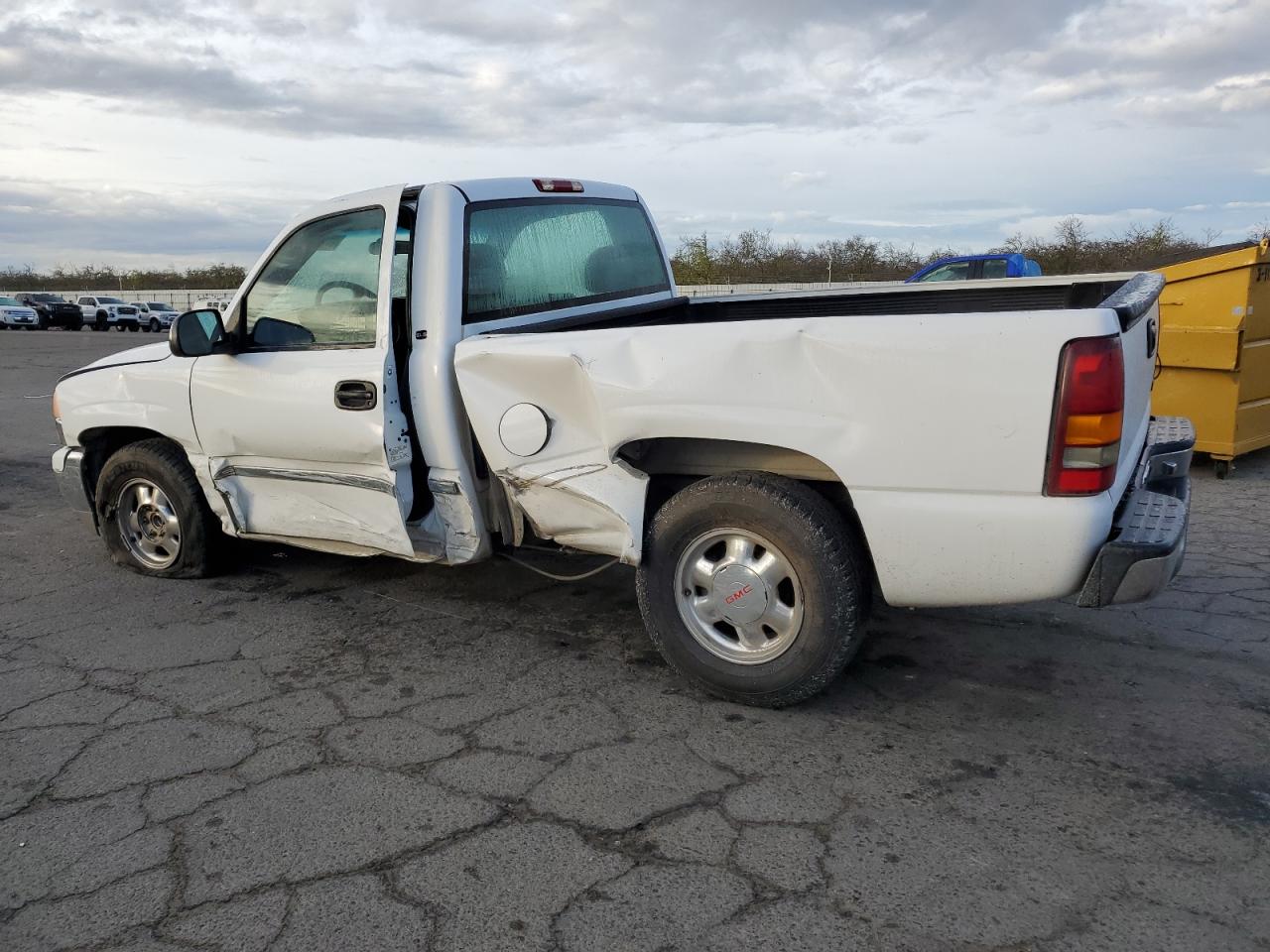 Изображение 2 2001 GMC NEW SIERRA C1500 2001 с VIN 1GTEC14V71Z308353