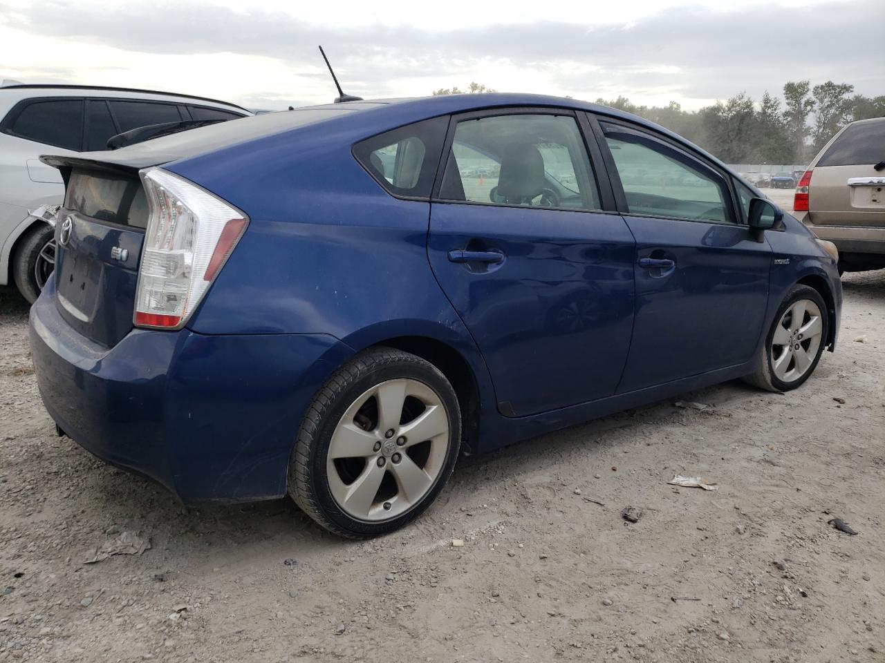 Image 3 of 2010 TOYOTA PRIUS  2010 with VIN JTDKN3DU5A0180814