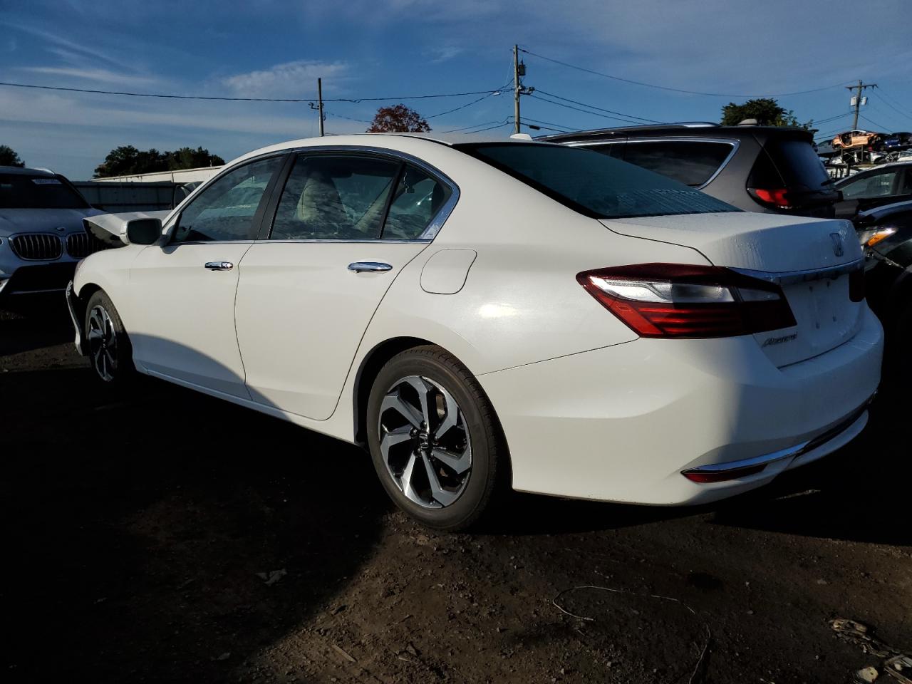 Image 2 of 2017 HONDA ACCORD EXL 2017 with VIN 1HGCR2F85HA079099
