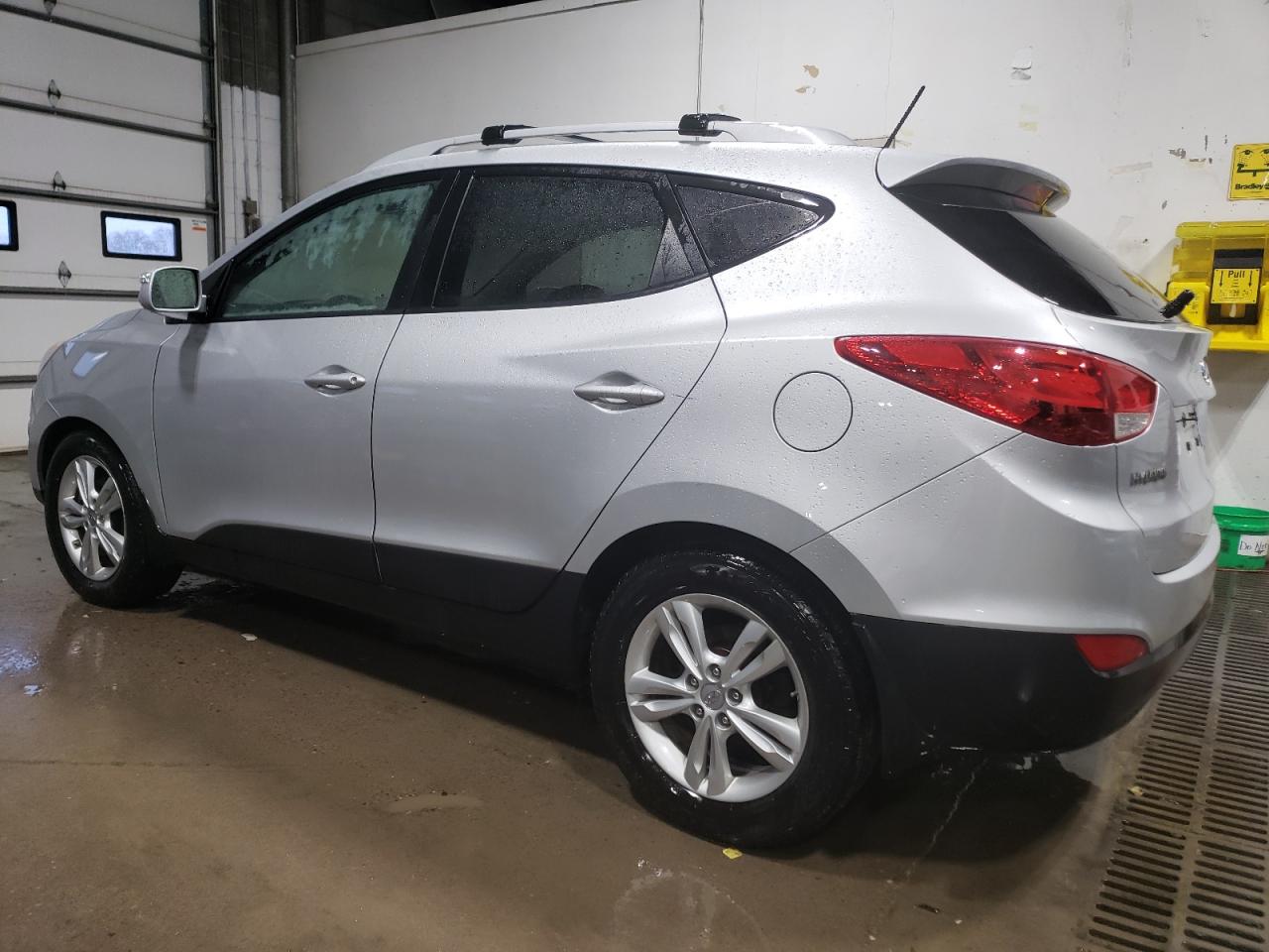 Изображение 2 2013 HYUNDAI TUCSON GLS 2013 с VIN KM8JUCAC9DU605275