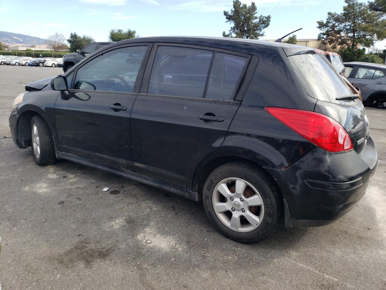 Image 2 of 2007 NISSAN VERSA S 2007 with VIN 3N1BC13E87L409733