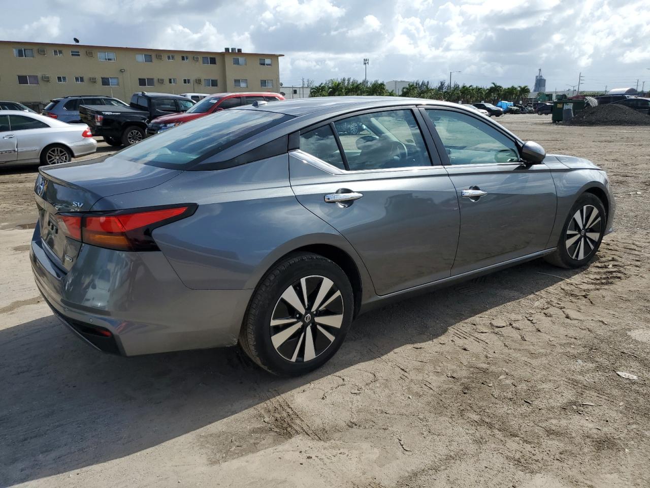 Изображение 3 2022 NISSAN ALTIMA SV 2022 с VIN 1N4BL4DW8NN356623