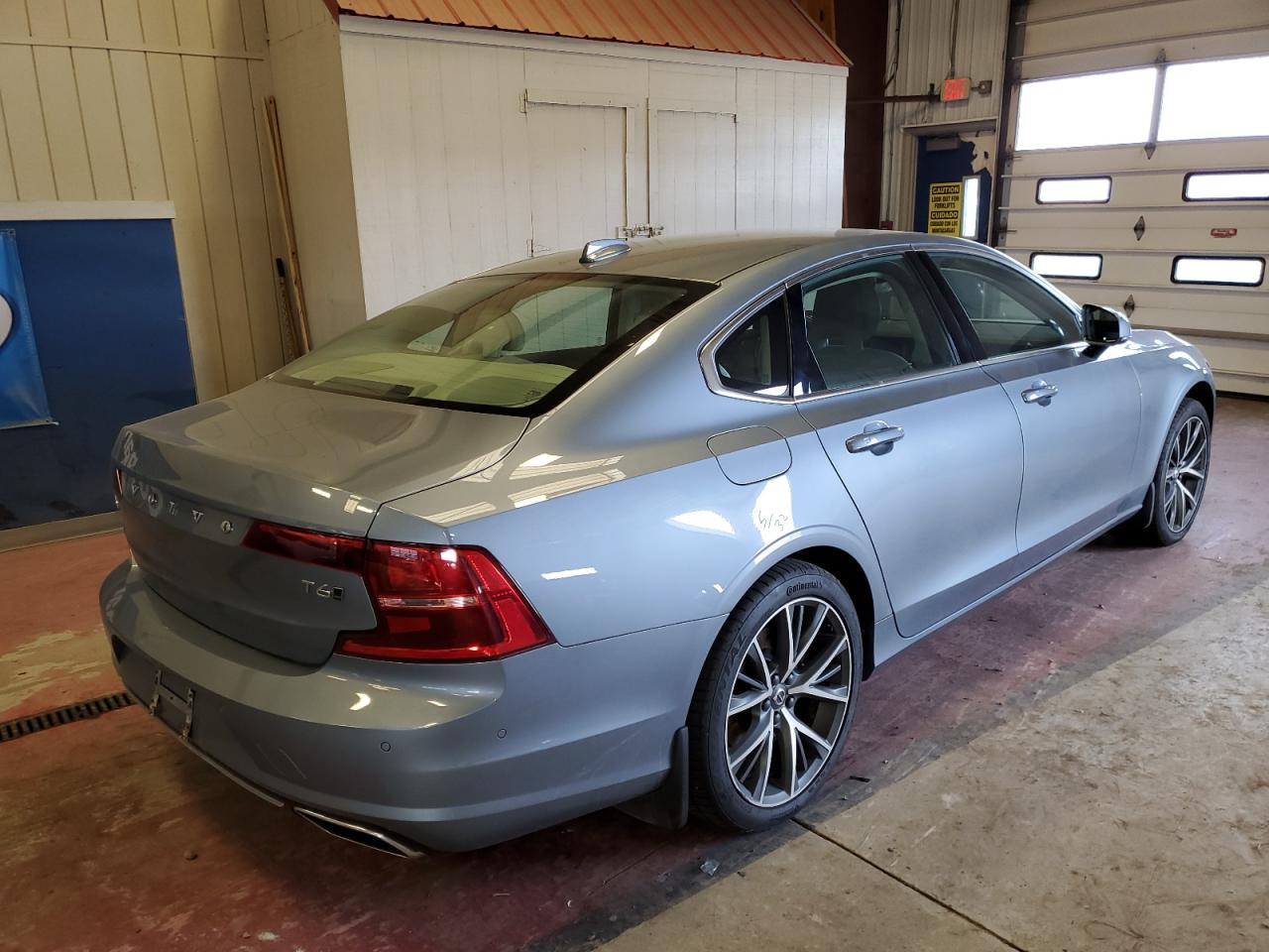 Obraz 3 z 2017 VOLVO S90 T6 MOMENTUM 2017 z VIN YV1A22MK3H1015954