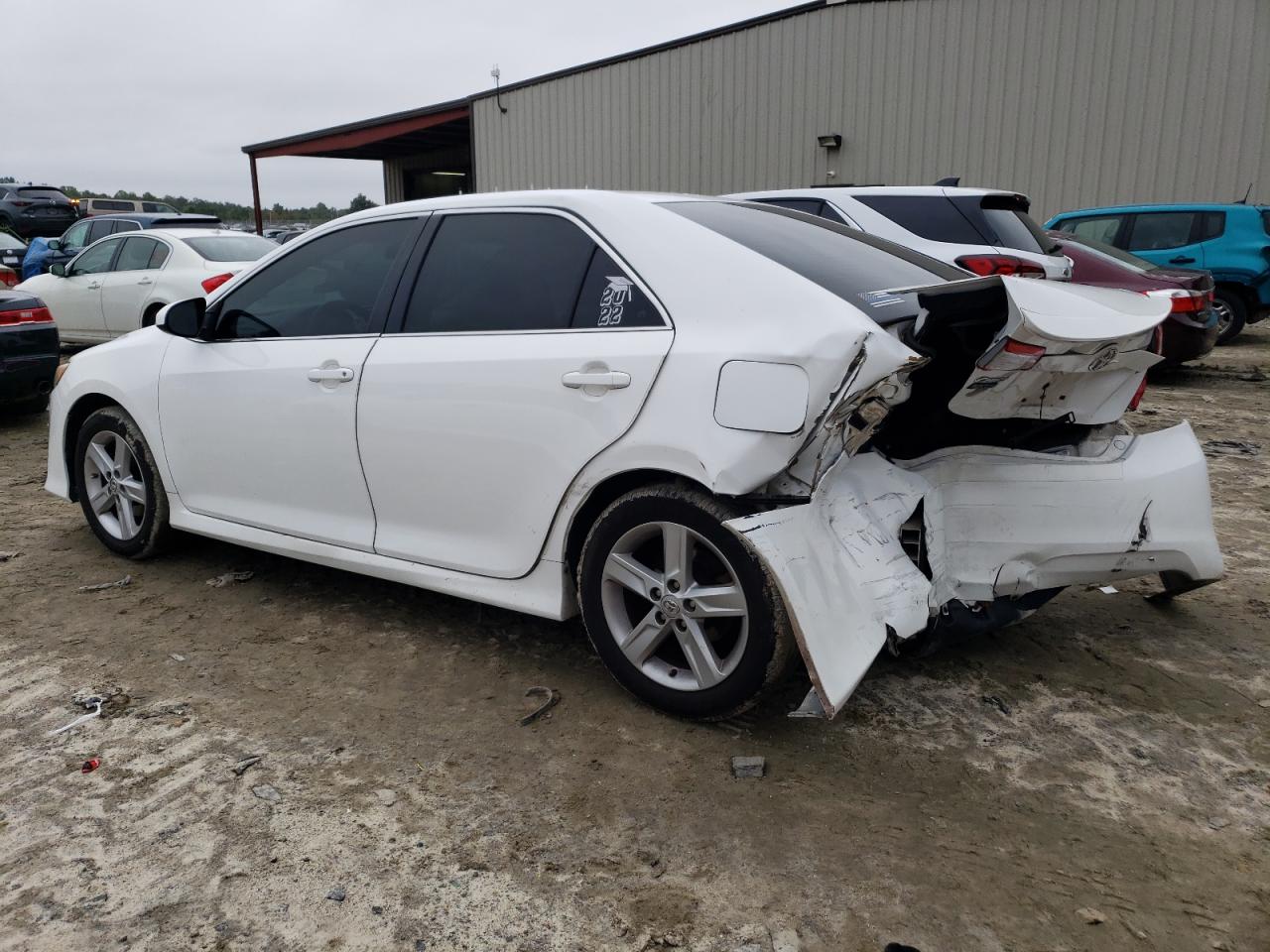 Image 2 of 2013 TOYOTA CAMRY L 2013 with VIN 4T1BF1FK1DU290295