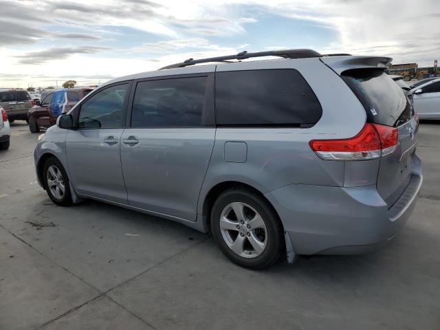 Изображение 2 2014 TOYOTA SIENNA LE 2014 с VIN 5TDKK3DC4ES478029