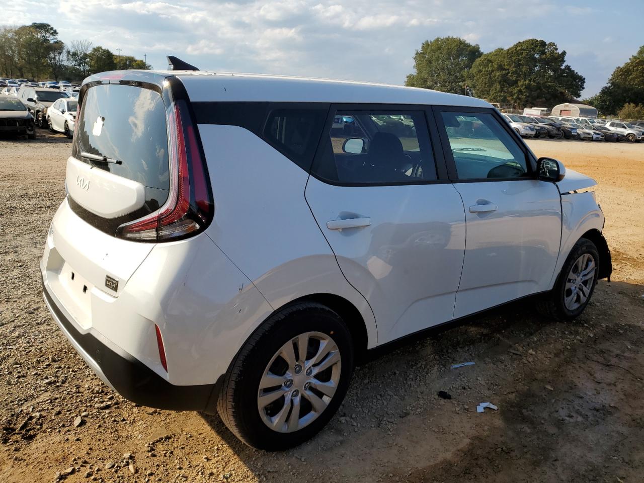 Obraz 3 z 2023 KIA SOUL LX 2023 z VIN KNDJ23AUXP7218224