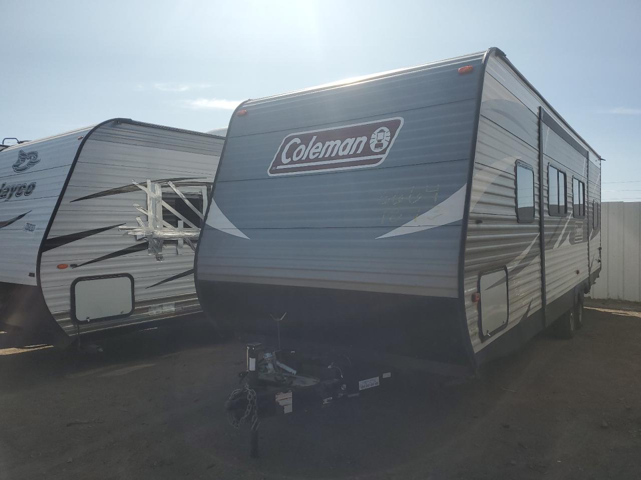 Obraz 2 z 2018 KEYSTONE COLEMAN 2018 z VIN 4YDT26323JH939909