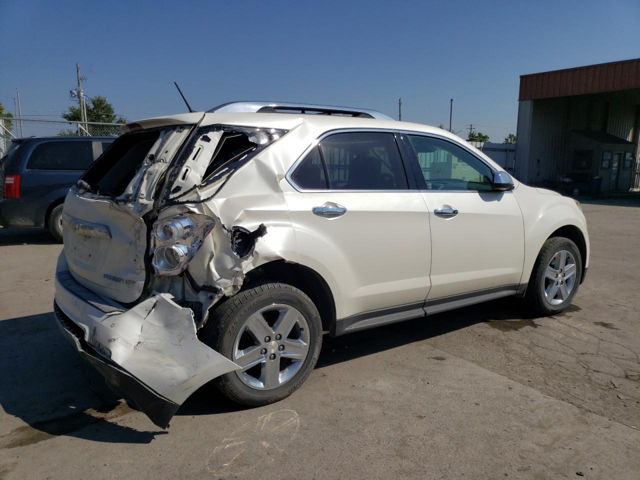Image 3 of 2014 CHEVROLET EQUINOX LTZ 2014 with VIN 1GNALDEK8EZ106171