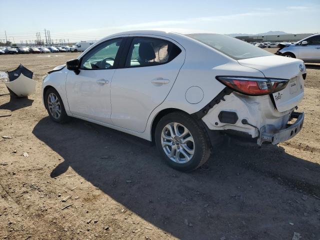 Obraz 2 z 2017 TOYOTA YARIS IA  2017 z VIN 3MYDLBYV6HY181791