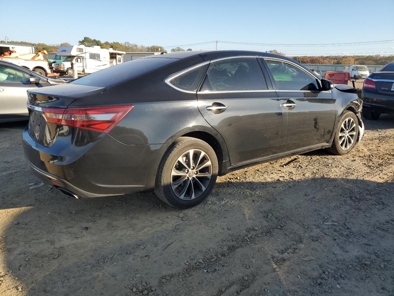 Obraz 3 z 2017 TOYOTA AVALON XLE 2017 z VIN 4T1BK1EB3HU253249