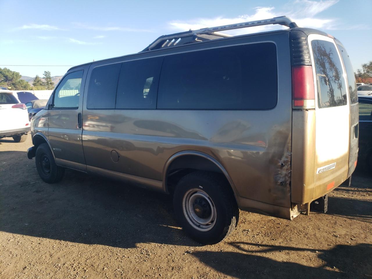Изображение 2 2002 CHEVROLET EXPRESS G2500  2002 с VIN 1GAGG25R821219095