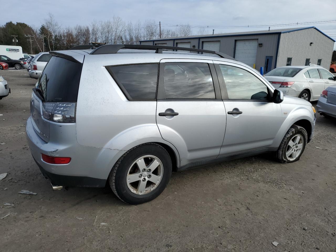 Obraz 3 z 2007 MITSUBISHI OUTLANDER LS 2007 z VIN JA4MT31X47U005589