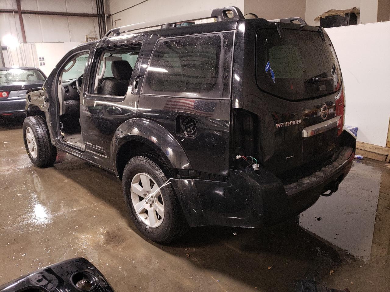 Изображение 2 2010 NISSAN PATHFINDER S 2010 с VIN 5N1AR1NB3AC618533