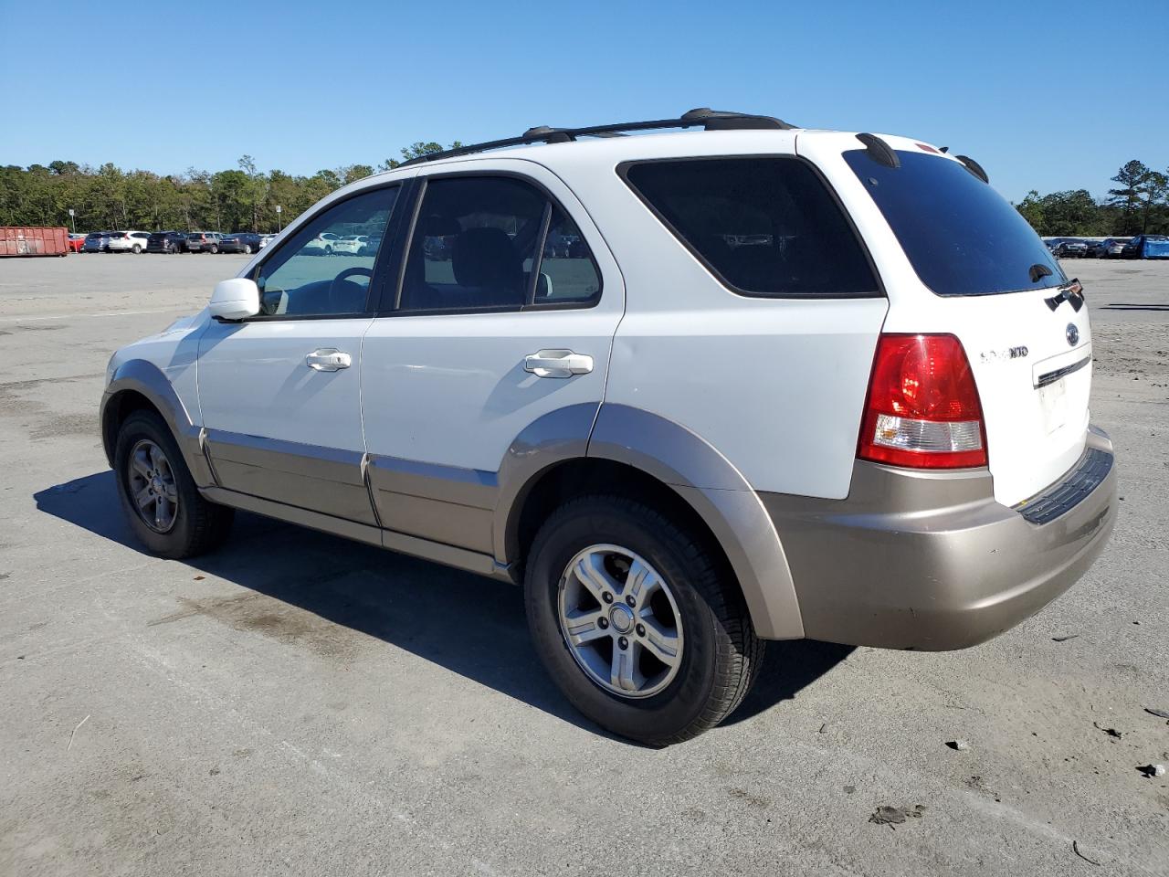 Изображение 2 2006 KIA SORENTO EX 2006 с VIN KNDJD733665645660