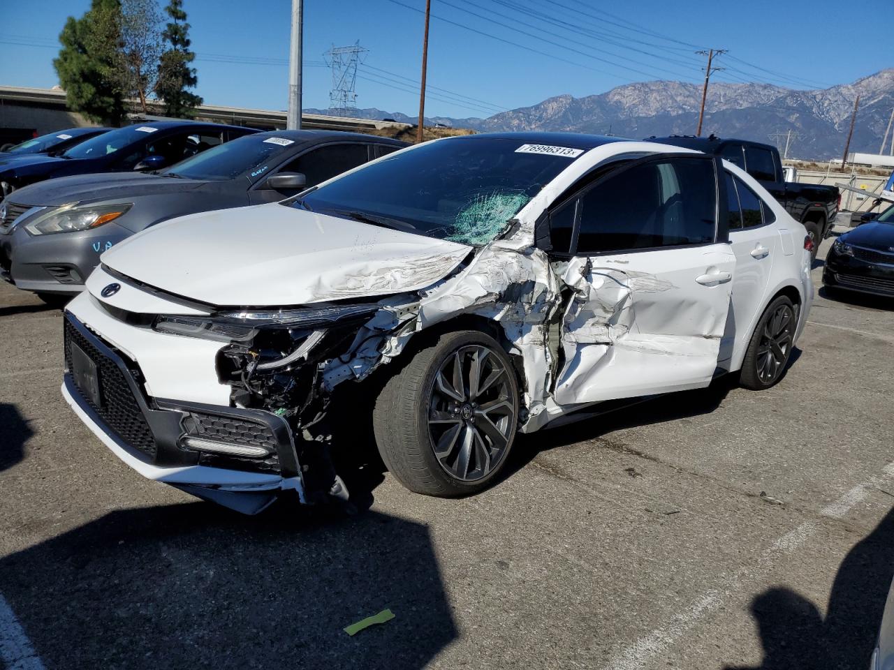 Obraz 1 z 2022 TOYOTA COROLLA SE 2022 z VIN 5YFS4MCE1NP116333