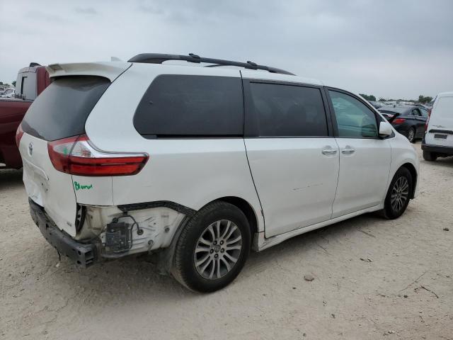 Image 3 of 2018 TOYOTA SIENNA XLE 2018 with VIN 5TDYZ3DC1JS919664