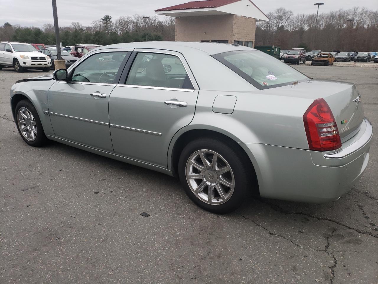 Image 2 of 2006 CHRYSLER 300C  2006 with VIN 2C3LA63H66H348943