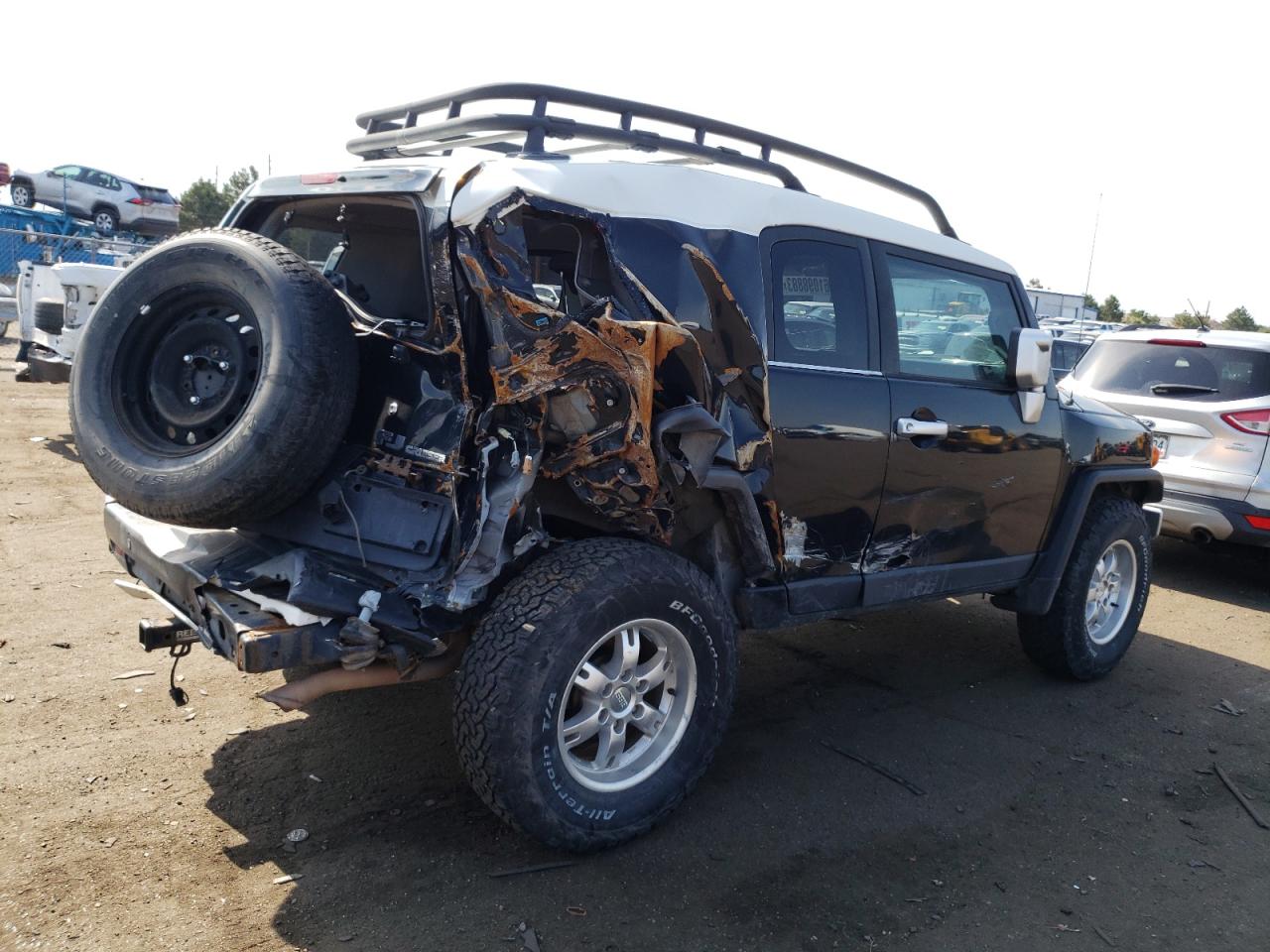 Image 3 of 2007 TOYOTA FJ CRUISER  2007 with VIN JTEBU11F470018917