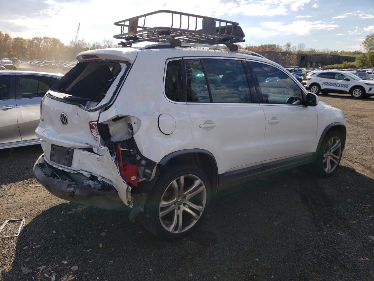 Obraz 3 z 2012 VOLKSWAGEN TIGUAN S 2012 z VIN WVGAV7AX1CW544417