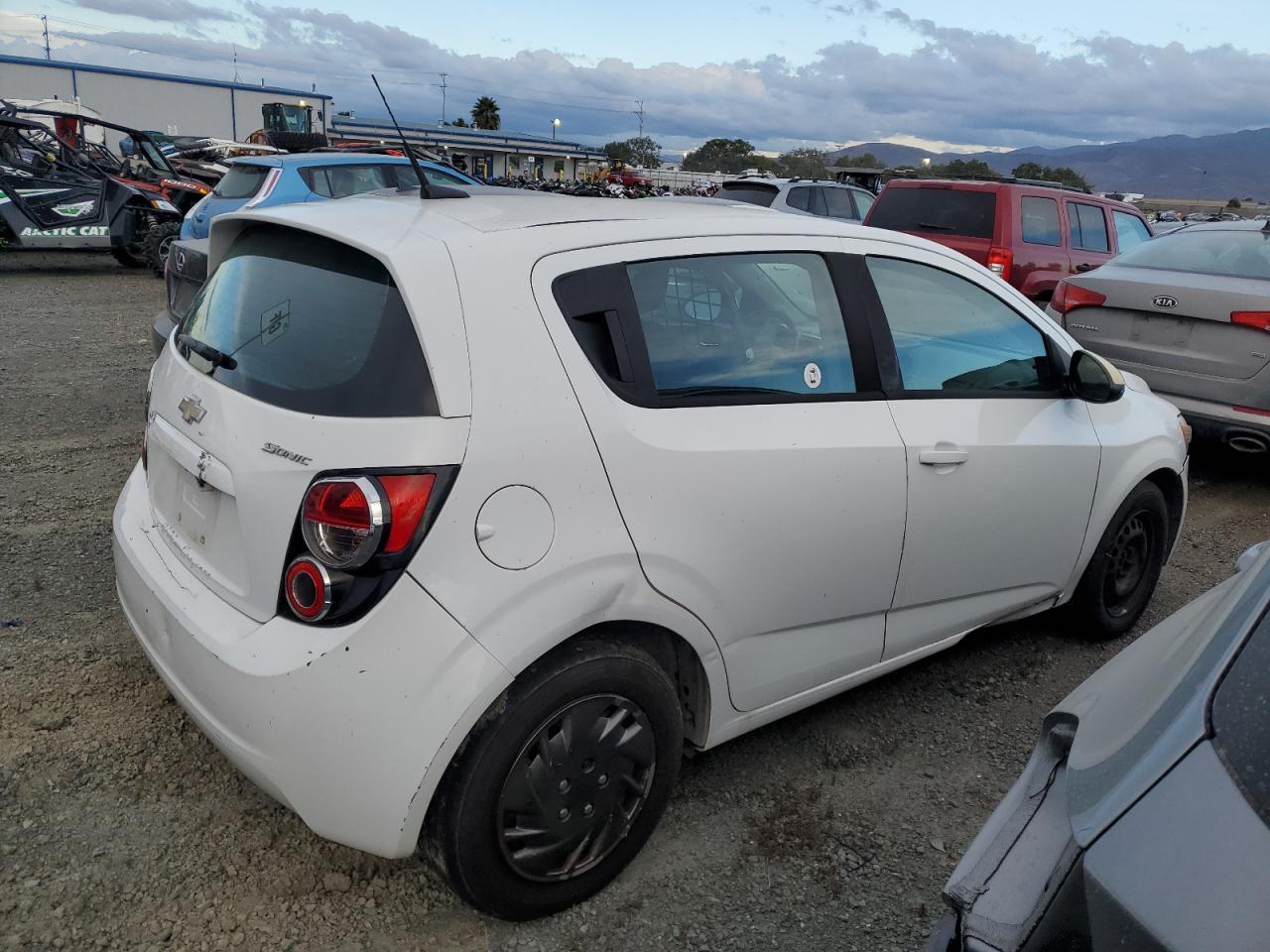 Изображение 3 2013 CHEVROLET SONIC LS 2013 с VIN 1G1JA6SG9D4118506